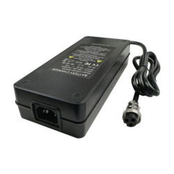 Chargeur 48v ➡️ 54.6v / 2a (connecteur Gx16-3p) – Trottinette électr